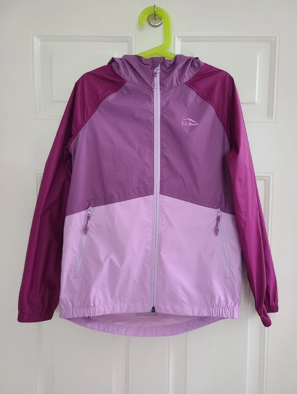 L.L. Bean Girls Wind and Rain Jacket Size Small 8 Purple Waterproof
